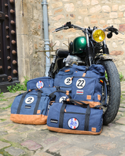 Charger l'image dans la galerie, Sac à Dos Multimédia 24H - Bleu, Personnalisable et Pratique avec Patch - LÉGENDE