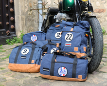 Load the image into the gallery, Sac de Voyage Week-end 24H - Bleu, Personnalisable et Raffiné en Coton avec Patch - LÉGENDE