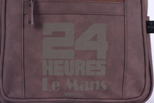 Charger l'image dans la galerie, Sac à Dos 24H - Marron, Effet Nubuc et Multimédia 45 x 32 x 14 cm - CENTENAIRE